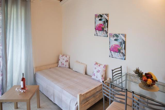 Efi Apartments Agios Gordios  Exterior foto